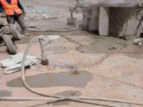 东风水泥混凝土路面板底注浆技术 路面脱空注浆整治方案
